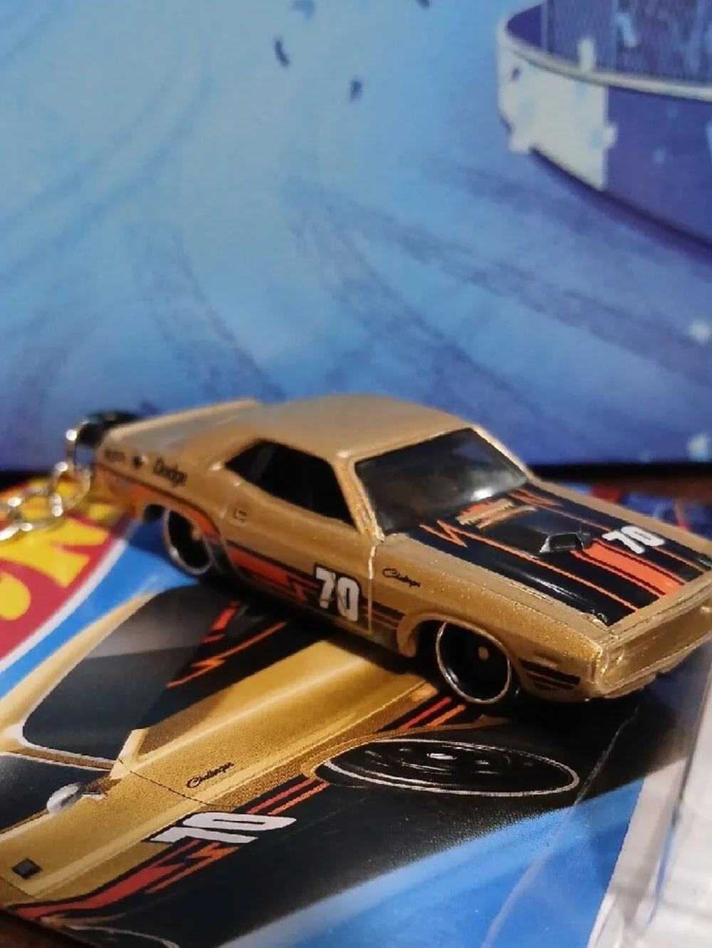 Hot Wheels official style